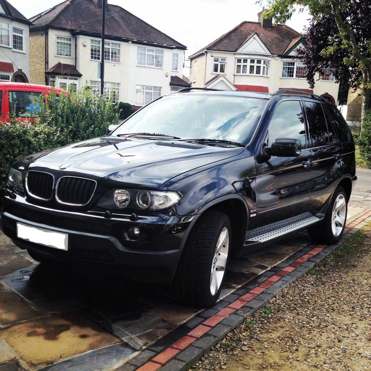 Roundel Reprint: BMW E53 X5 Review (1999) - BimmerLife